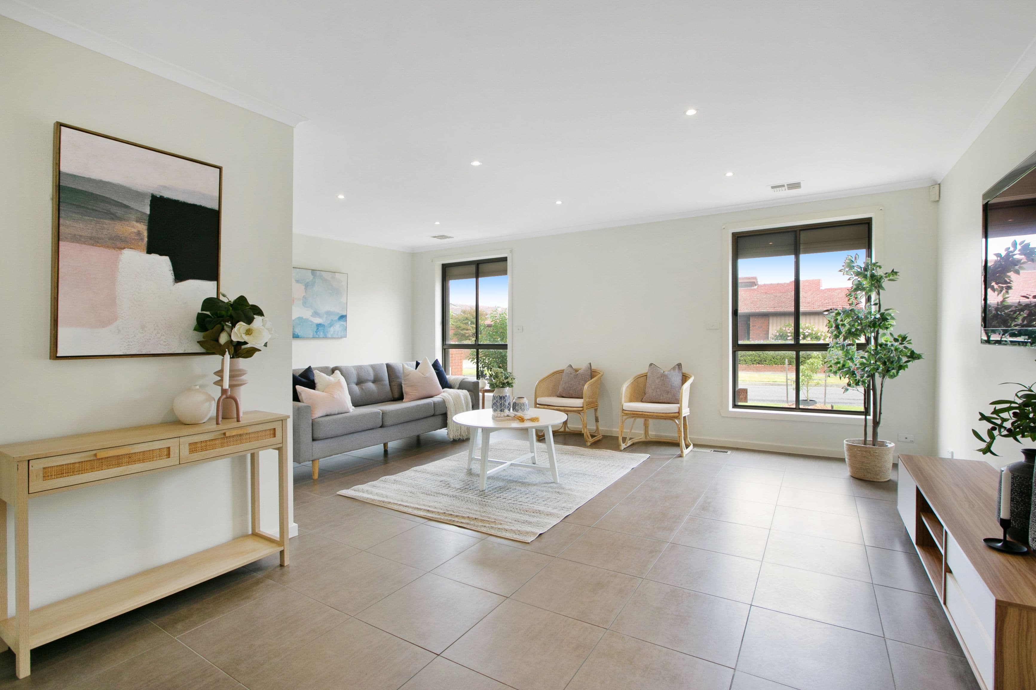 42 Bray Street, Reservoir VIC 3073, Reservoir - Thumbnail 2