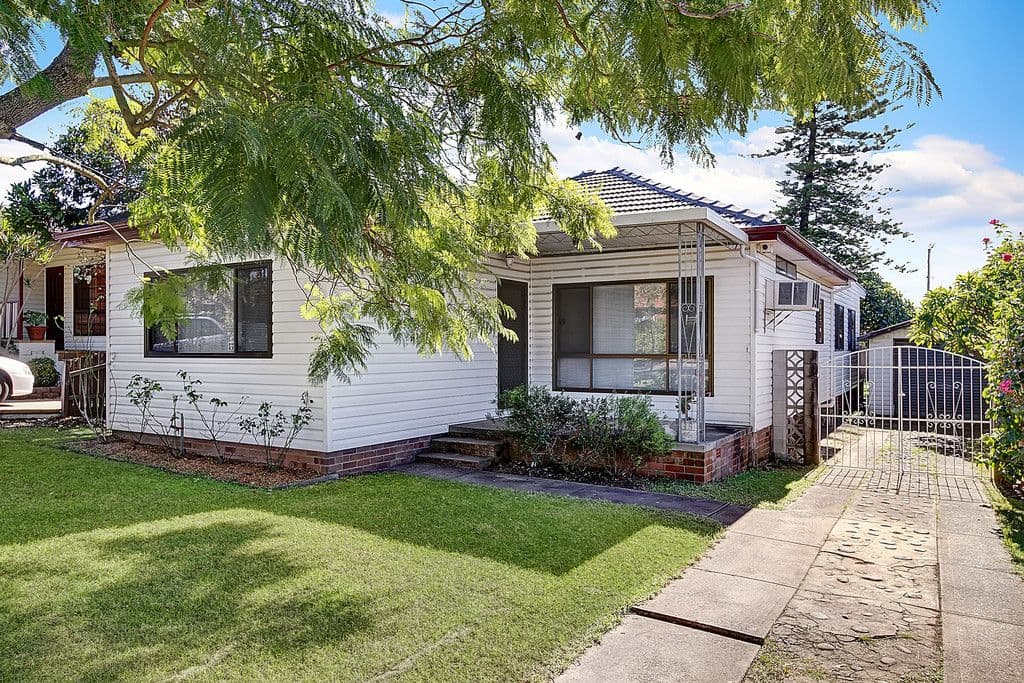 16 Potter Street, Old Toongabbie NSW 2146, Old Toongabbie - Image 1