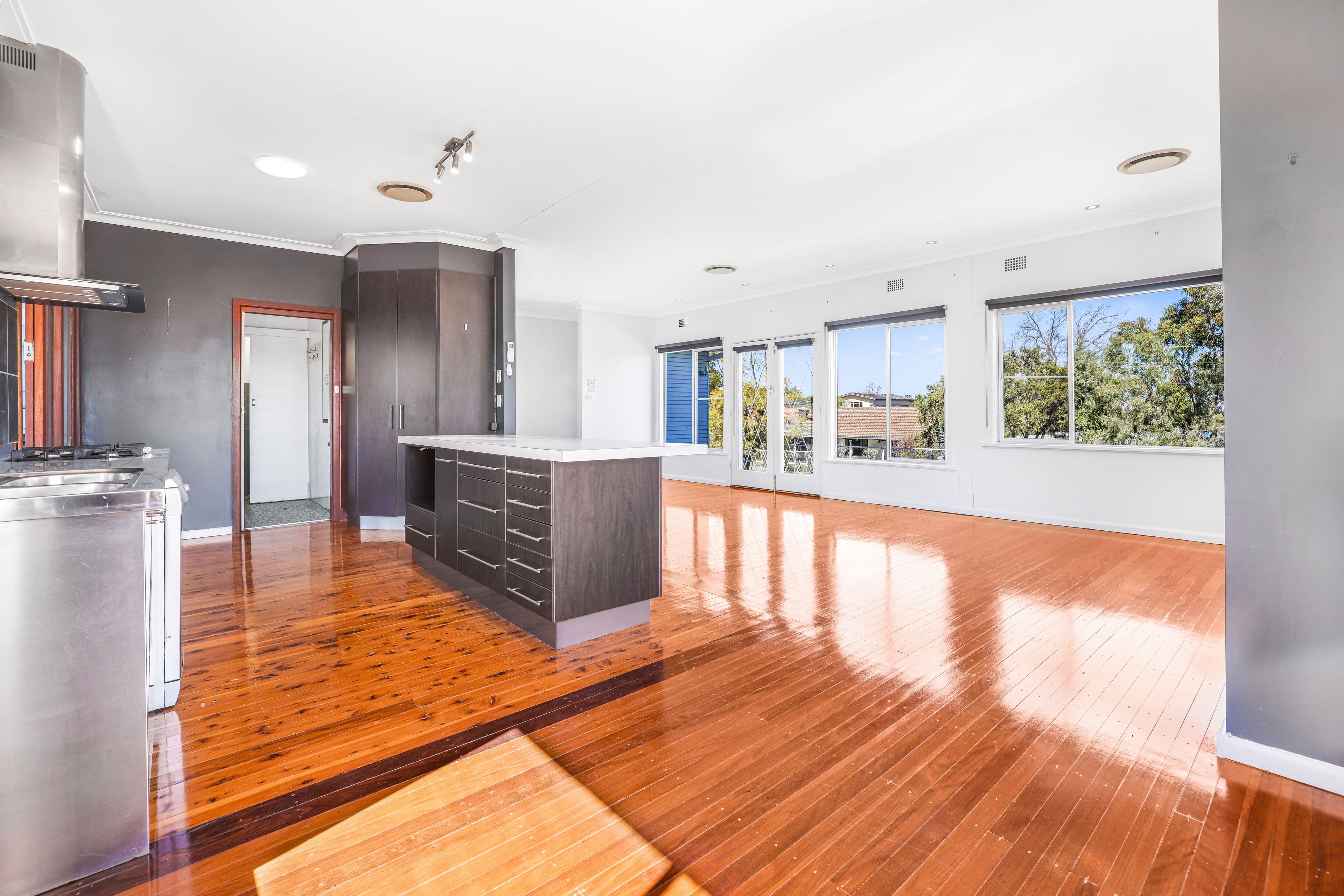 6 Rosedale Avenue, Tamworth NSW 2340, East Tamworth - Thumbnail 7