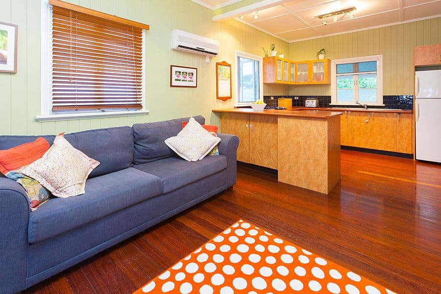 38 Waratah Avenue, Holland Park West QLD 4121, Holland Park West - Thumbnail 2