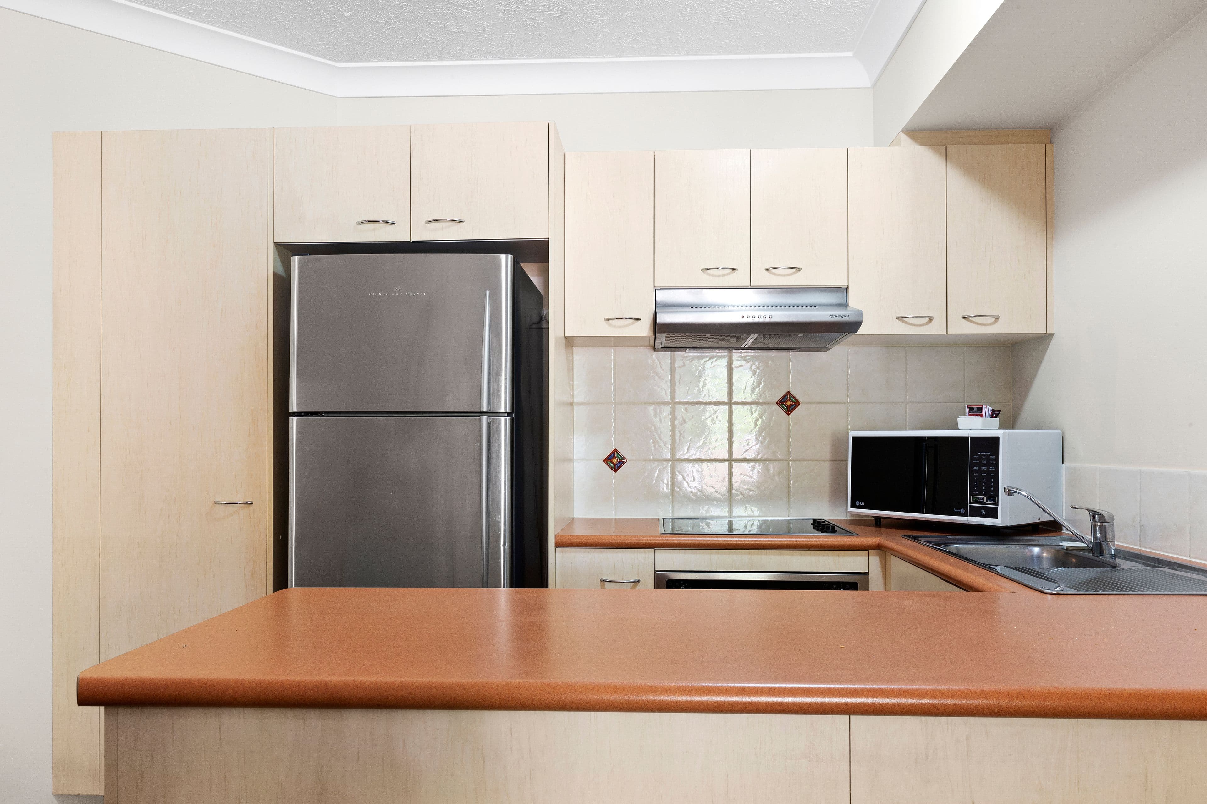 2342-2358 Gold Coast Highway, Mermaid Beach QLD 4218, Mermaid Beach - Thumbnail 3