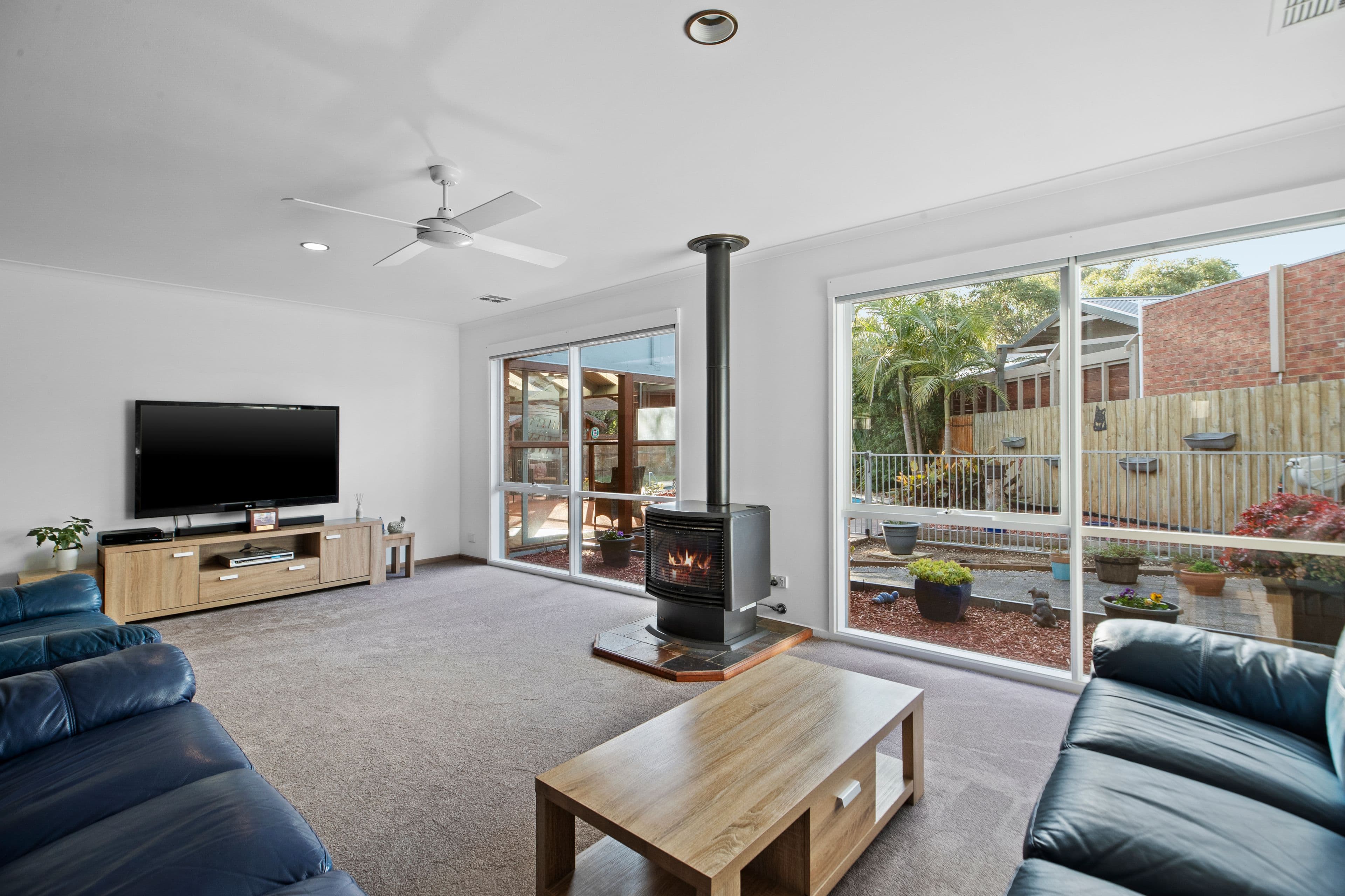 25 Jackie Close, Rowville VIC 3178, Rowville - Thumbnail 3