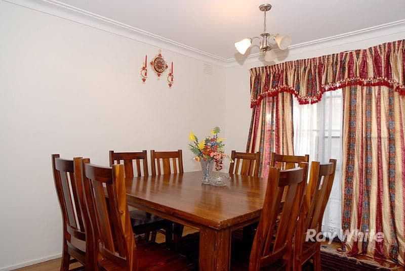 3 Howson Close, ENDEAVOUR HILLS VIC 3802, Endeavour Hills - Thumbnail 4