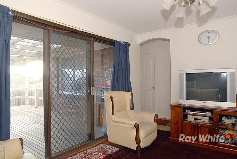 3 Howson Close, ENDEAVOUR HILLS VIC 3802, Endeavour Hills - Thumbnail 5
