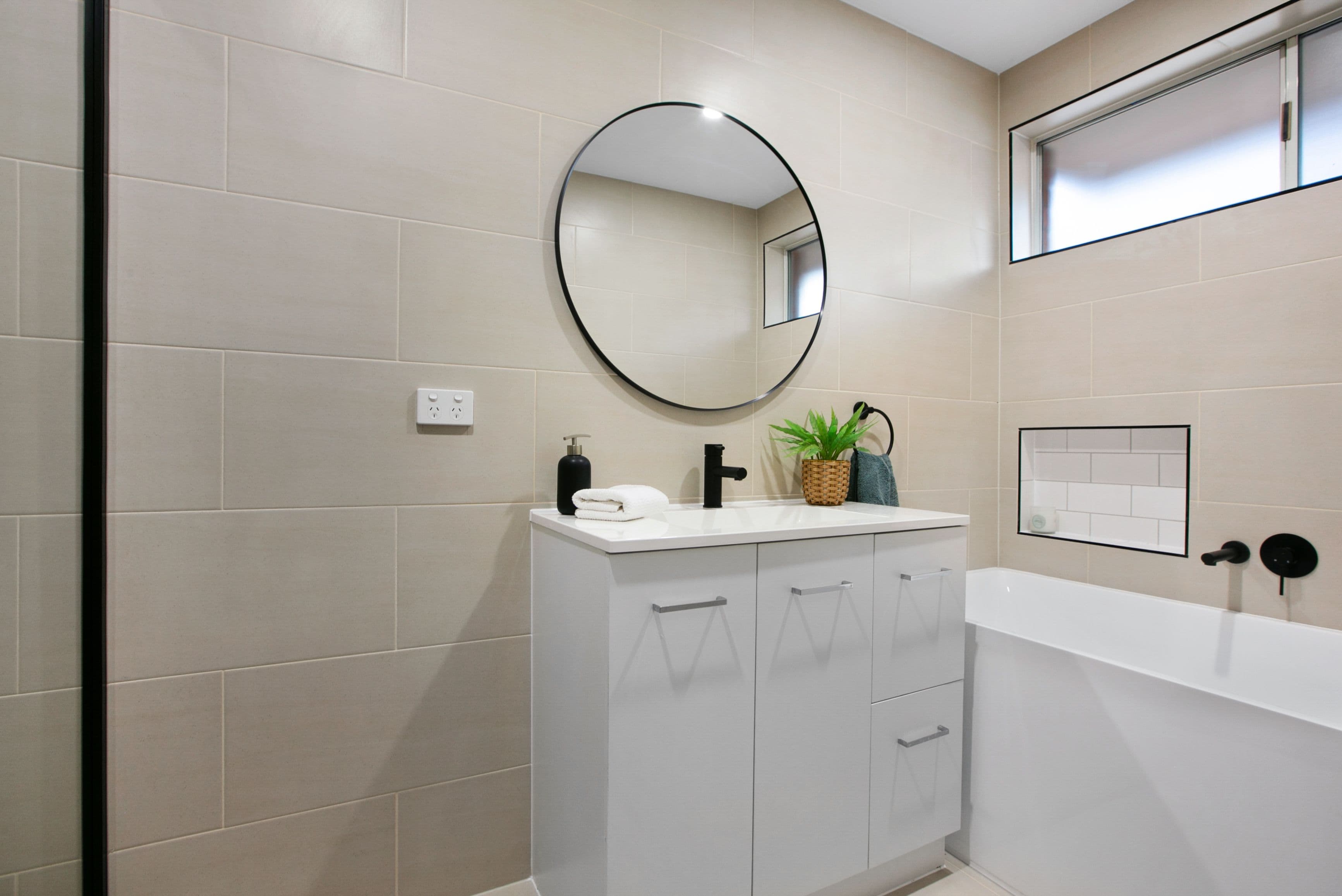 24 Ashley Street, Reservoir VIC 3073, Reservoir - Thumbnail 8