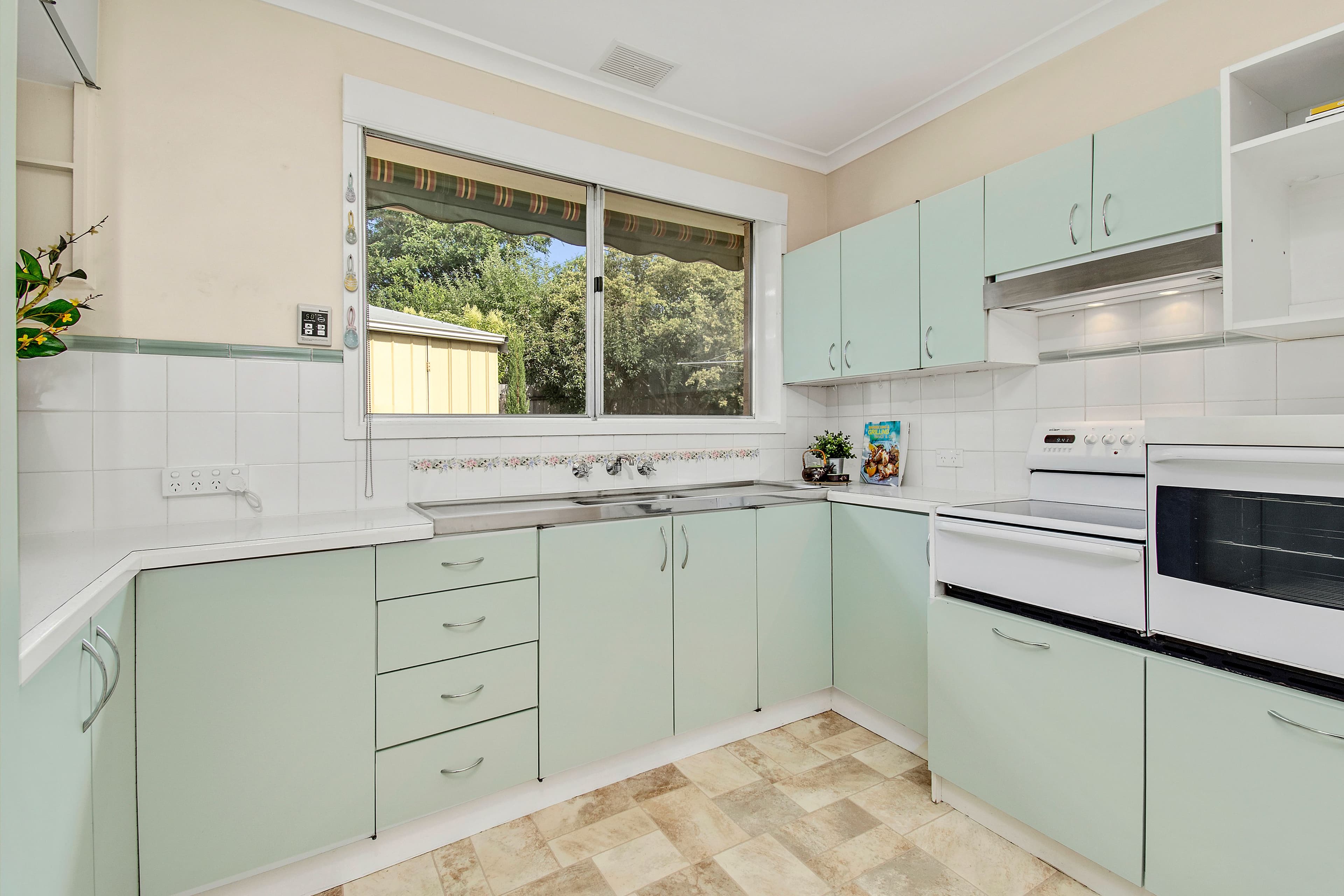1 Bunton Place, Holt ACT 2615, Holt - Thumbnail 5