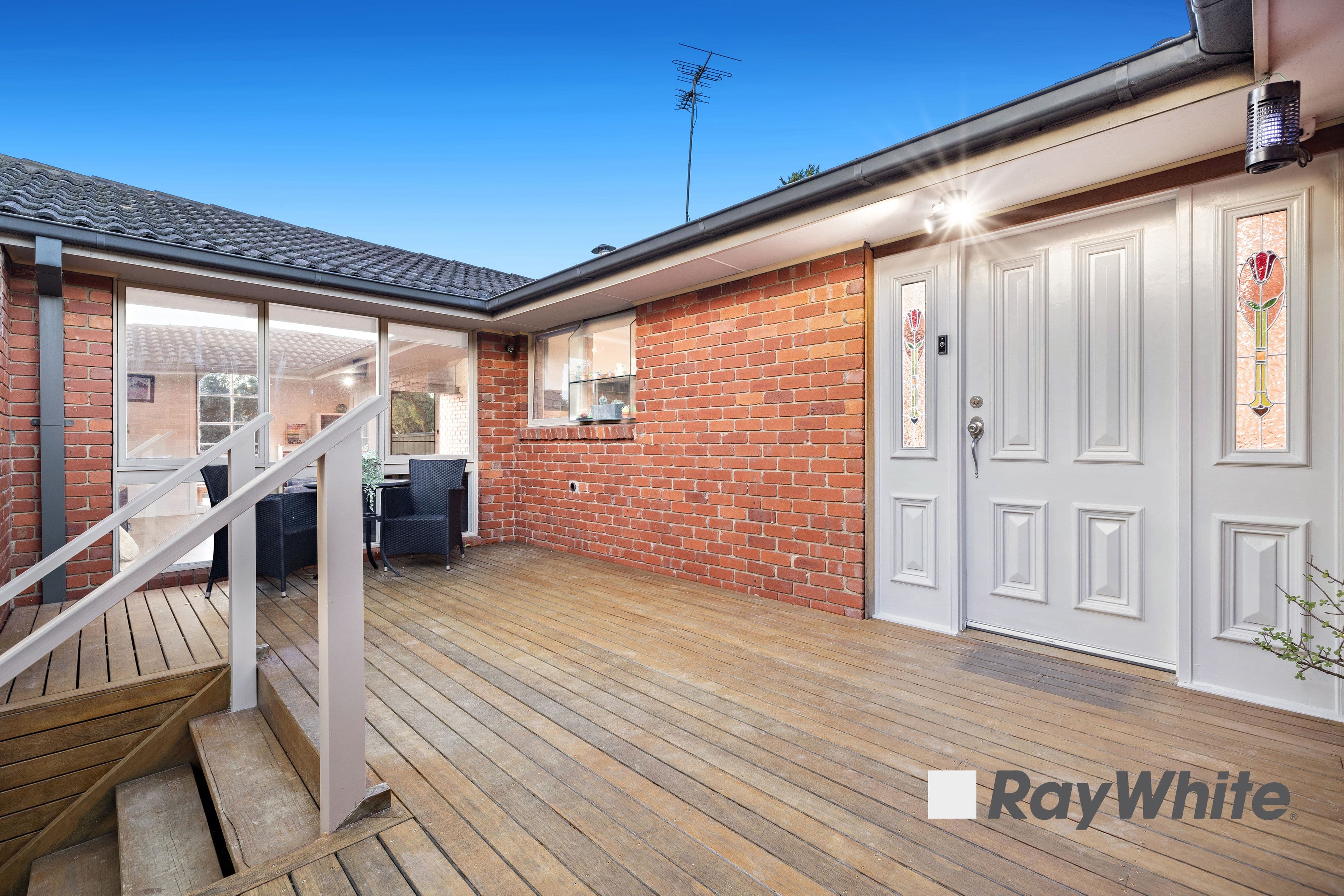 16 Rearden Close, Endeavour Hills VIC 3802, Endeavour Hills - Thumbnail 2