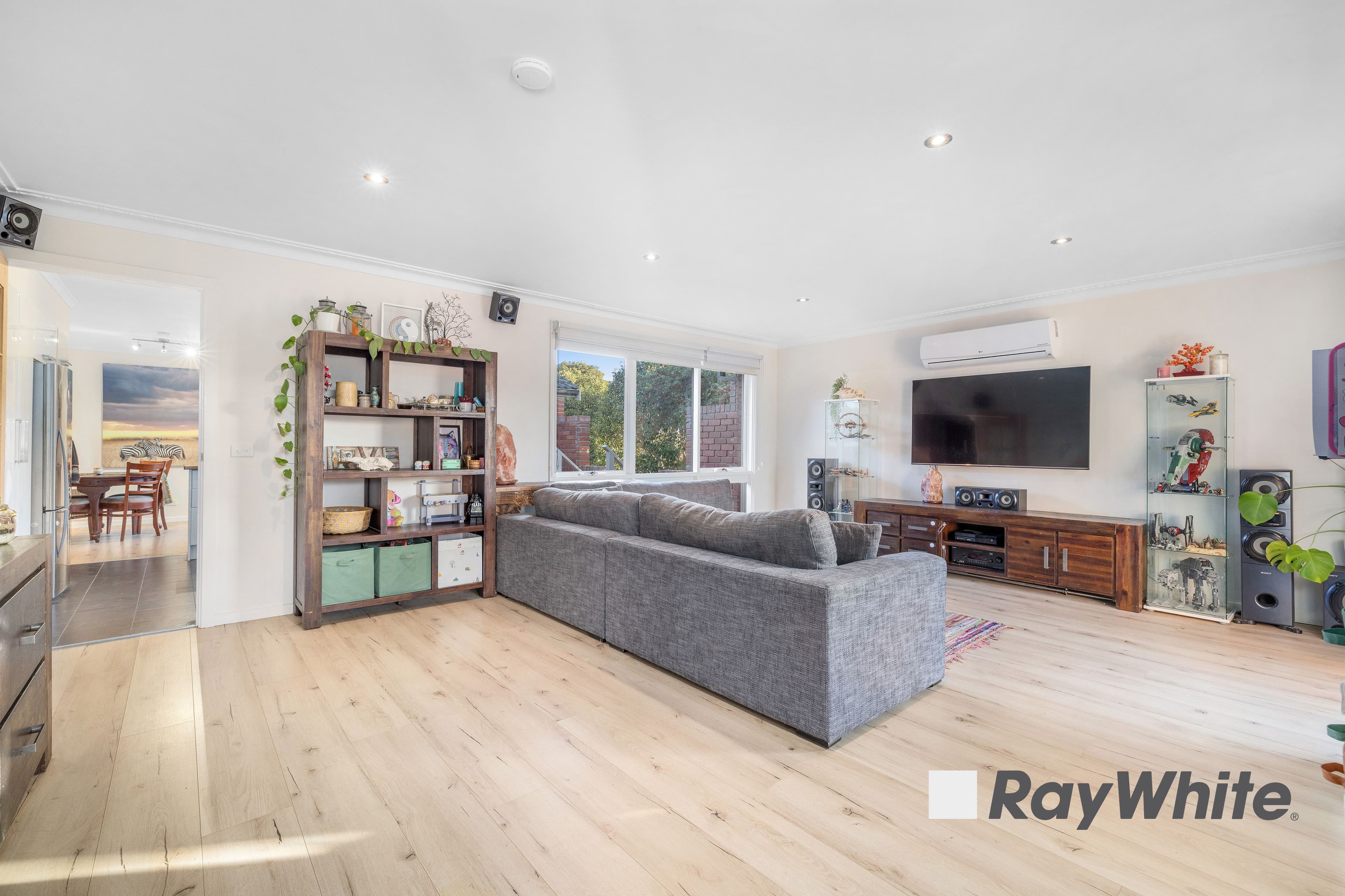 16 Rearden Close, Endeavour Hills VIC 3802, Endeavour Hills - Thumbnail 4