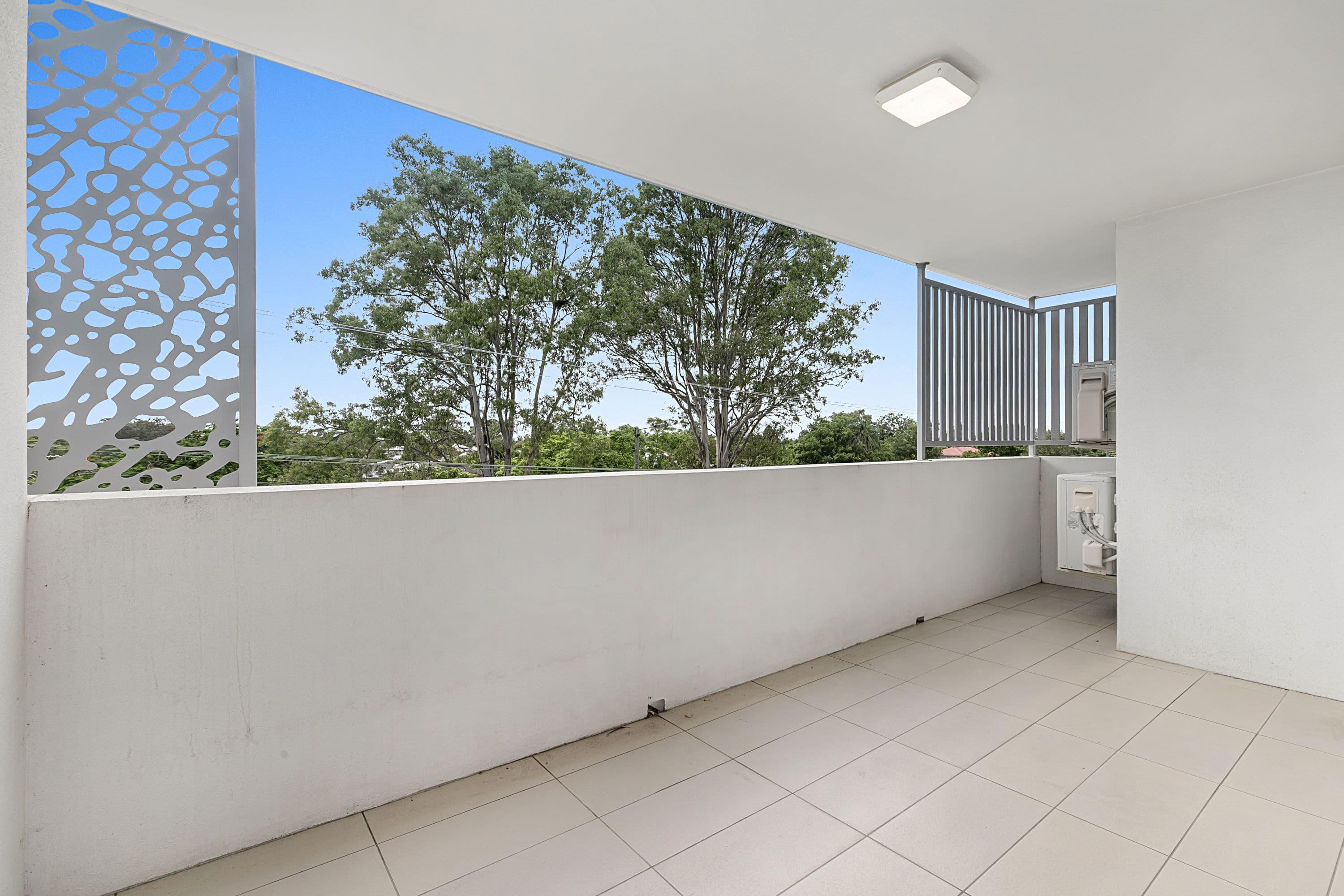 719 Oxley Road, Corinda QLD 4075, Corinda - Thumbnail 4