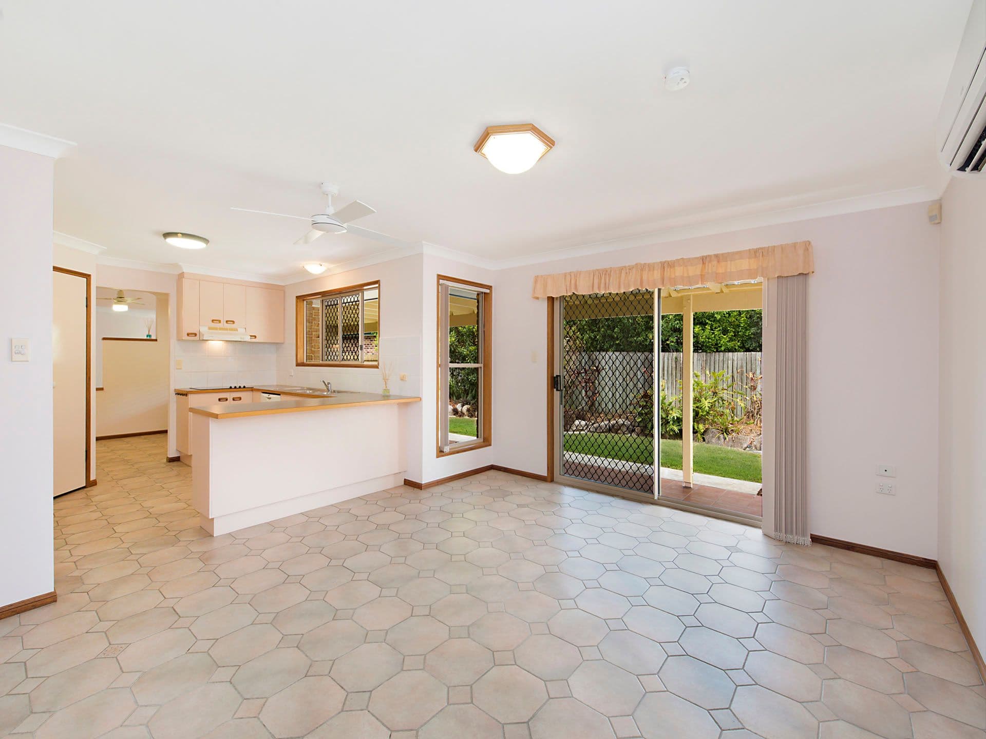 14 Sir Joseph Banks Drive, Pelican Waters QLD 4551, Pelican Waters - Thumbnail 3