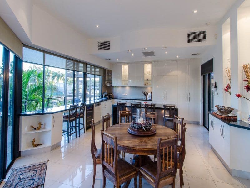 345 Monaco Street, BROADBEACH WATERS QLD 4218, Broadbeach Waters - Thumbnail 5
