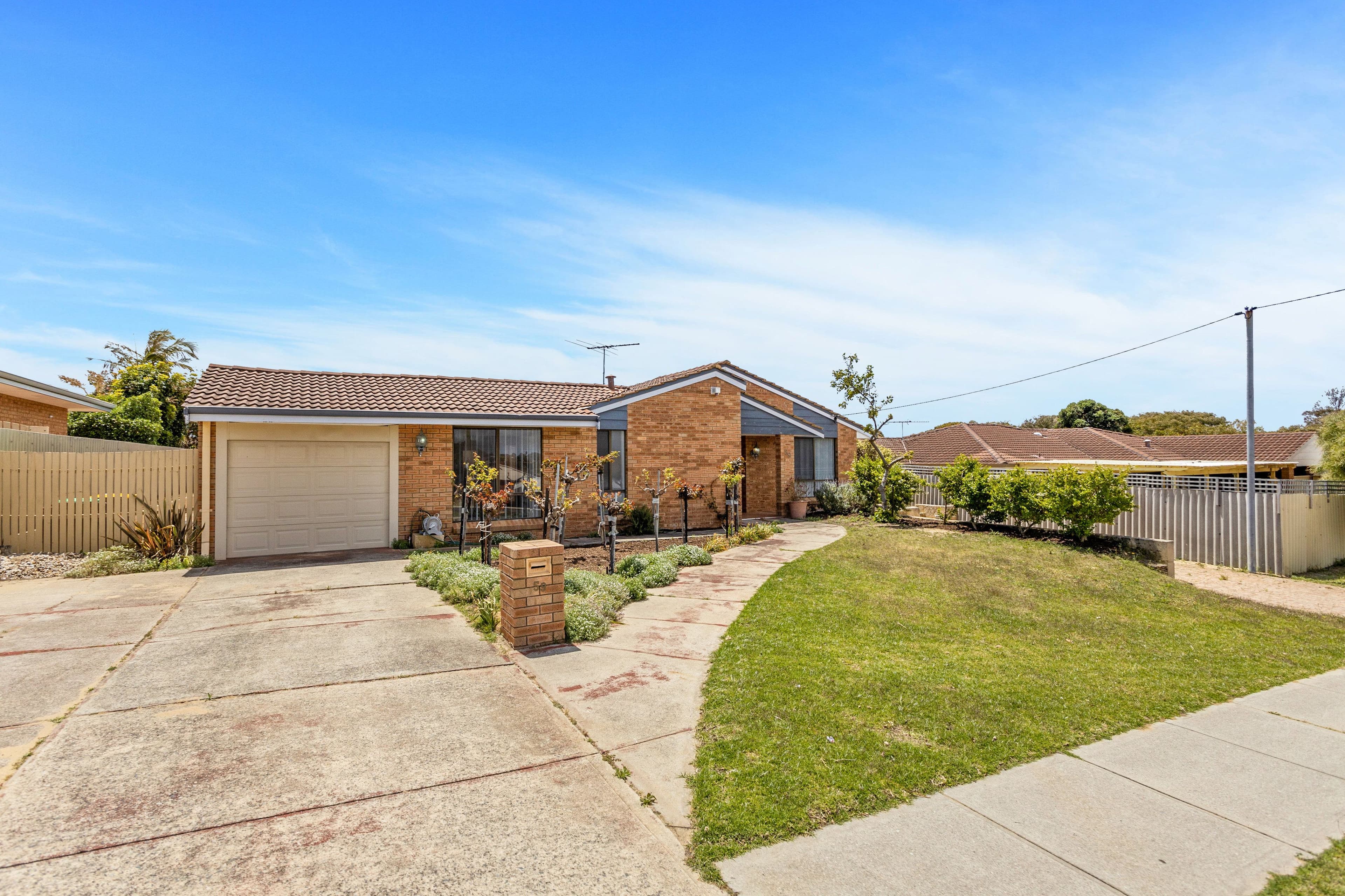 59 Porteous Road, Sorrento WA 6020, Sorrento - Thumbnail 2