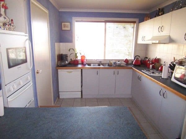 13 Viking Court, Carrum Downs VIC 3201, Carrum Downs - Thumbnail 2