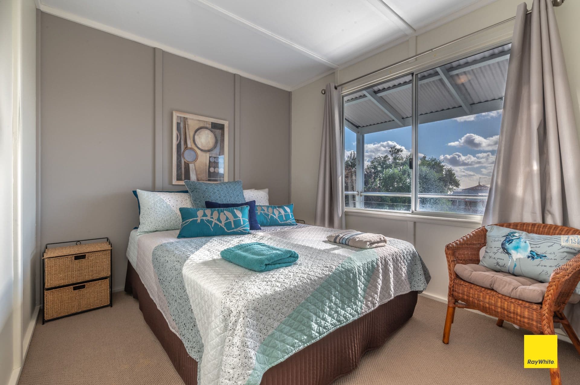 16 Harvey Drive, Ledge Point WA 6043, Ledge Point - Thumbnail 3
