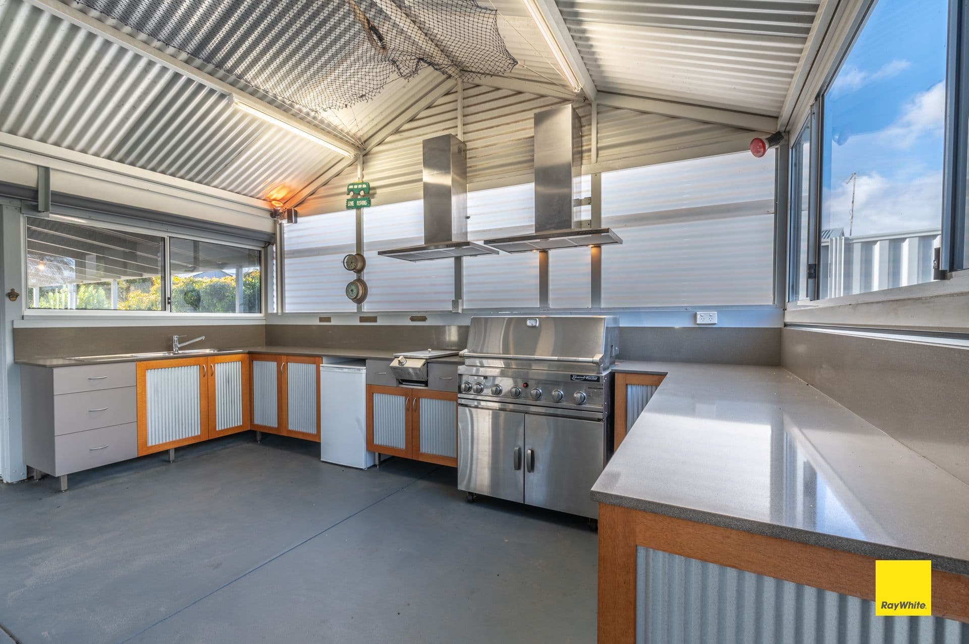 16 Harvey Drive, Ledge Point WA 6043, Ledge Point - Thumbnail 5