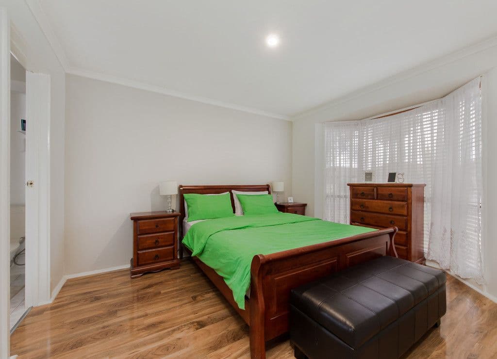 8 Kingsmead Close, Sunshine North VIC 3020, Sunshine North - Thumbnail 6