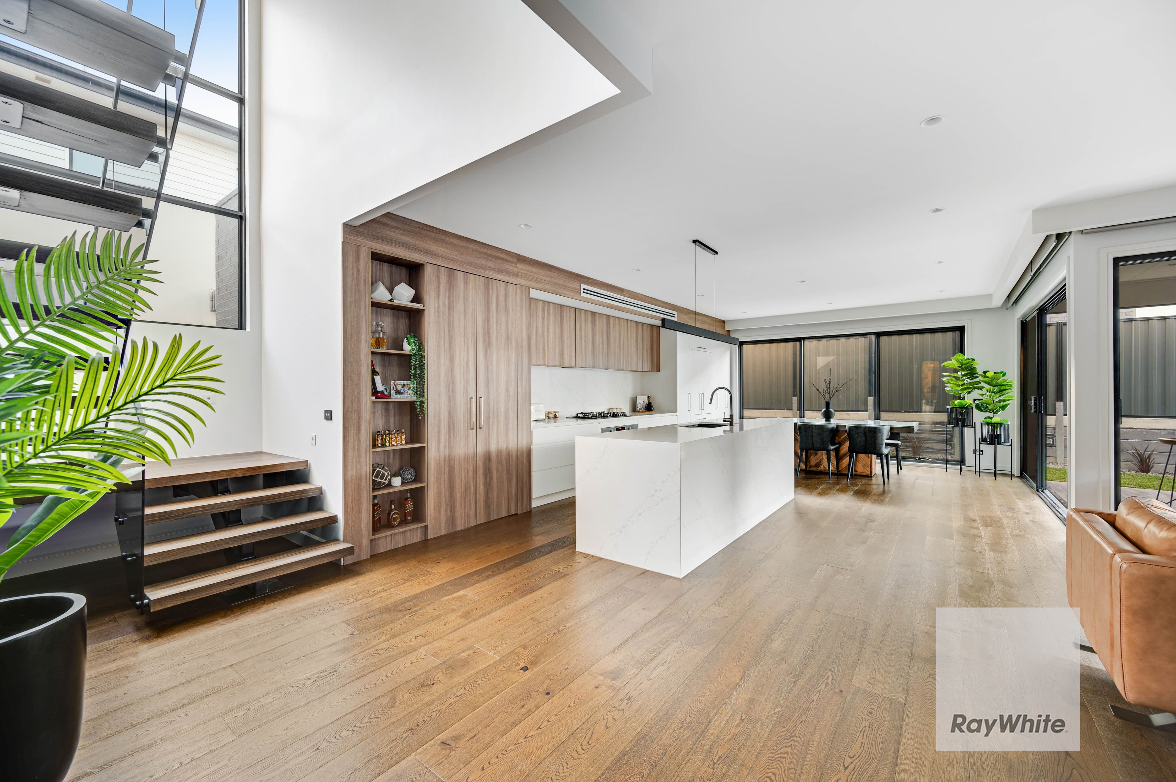 31 Crestwood Road, Greenvale VIC 3059, Greenvale - Thumbnail 4