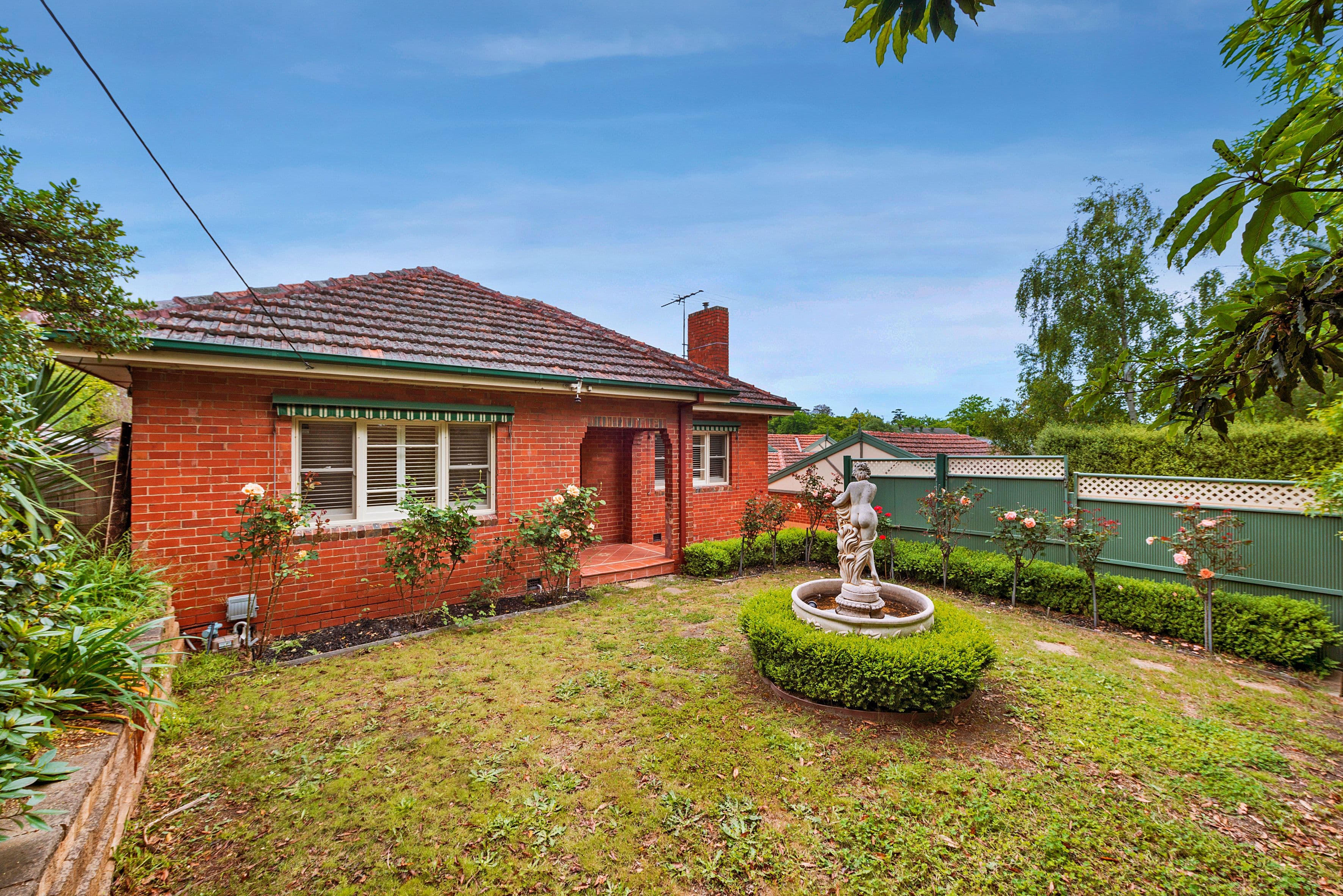 23 Ferntree Gully Road, Oakleigh - Image 1