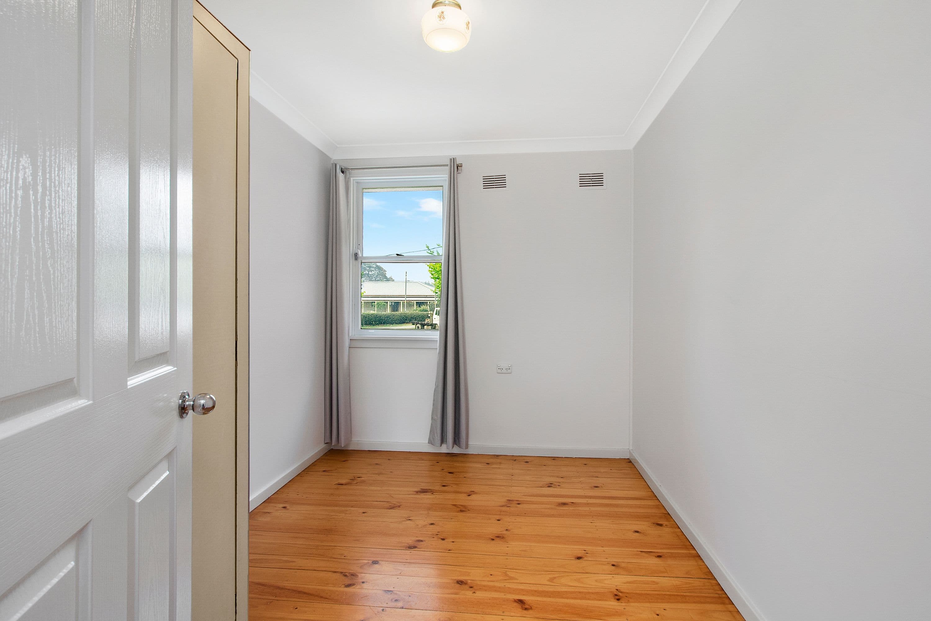 11 Ducker Avenue, Hobartville - Thumbnail 6