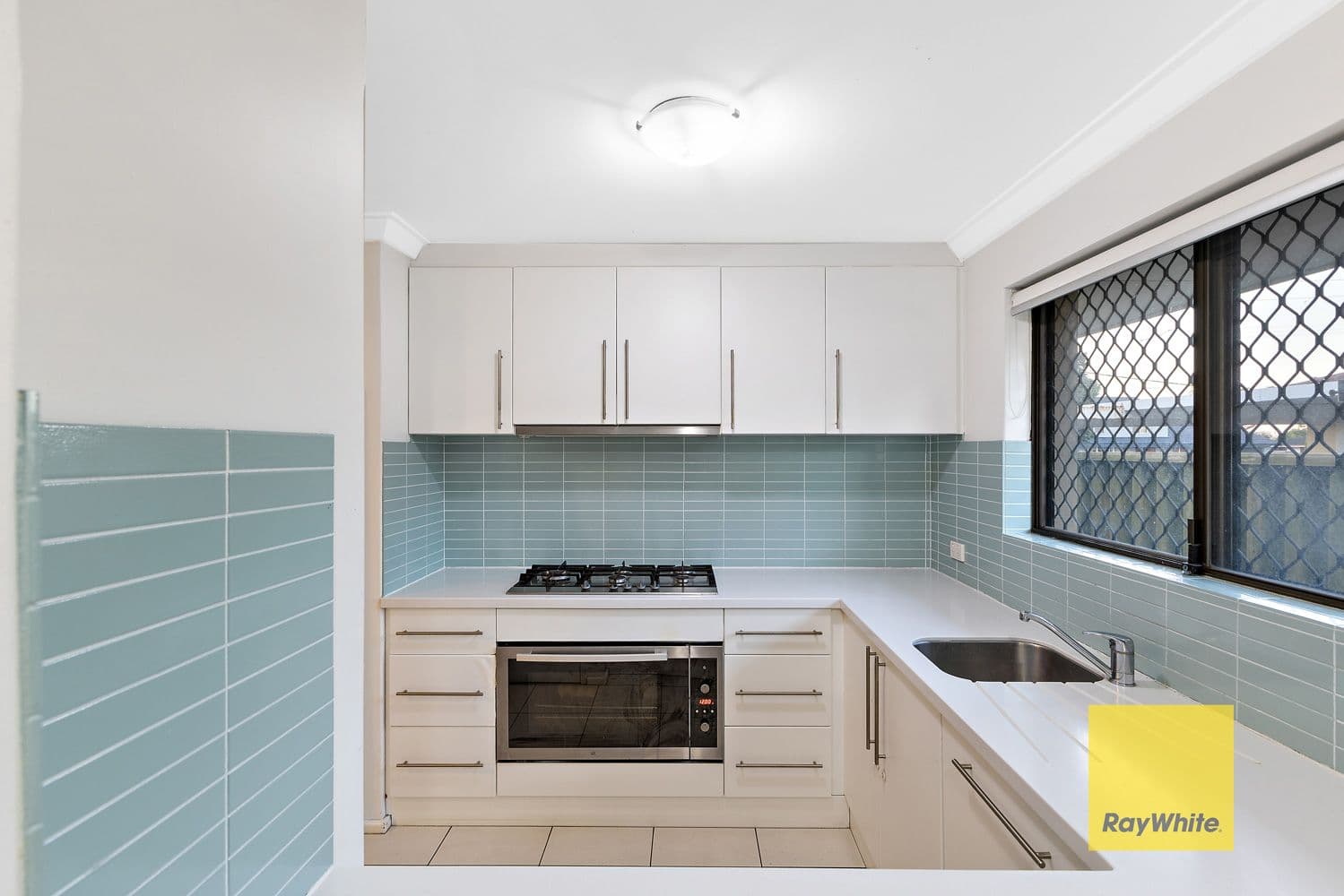 49 Connemara Drive, Thornlie WA 6108, Thornlie - Thumbnail 3