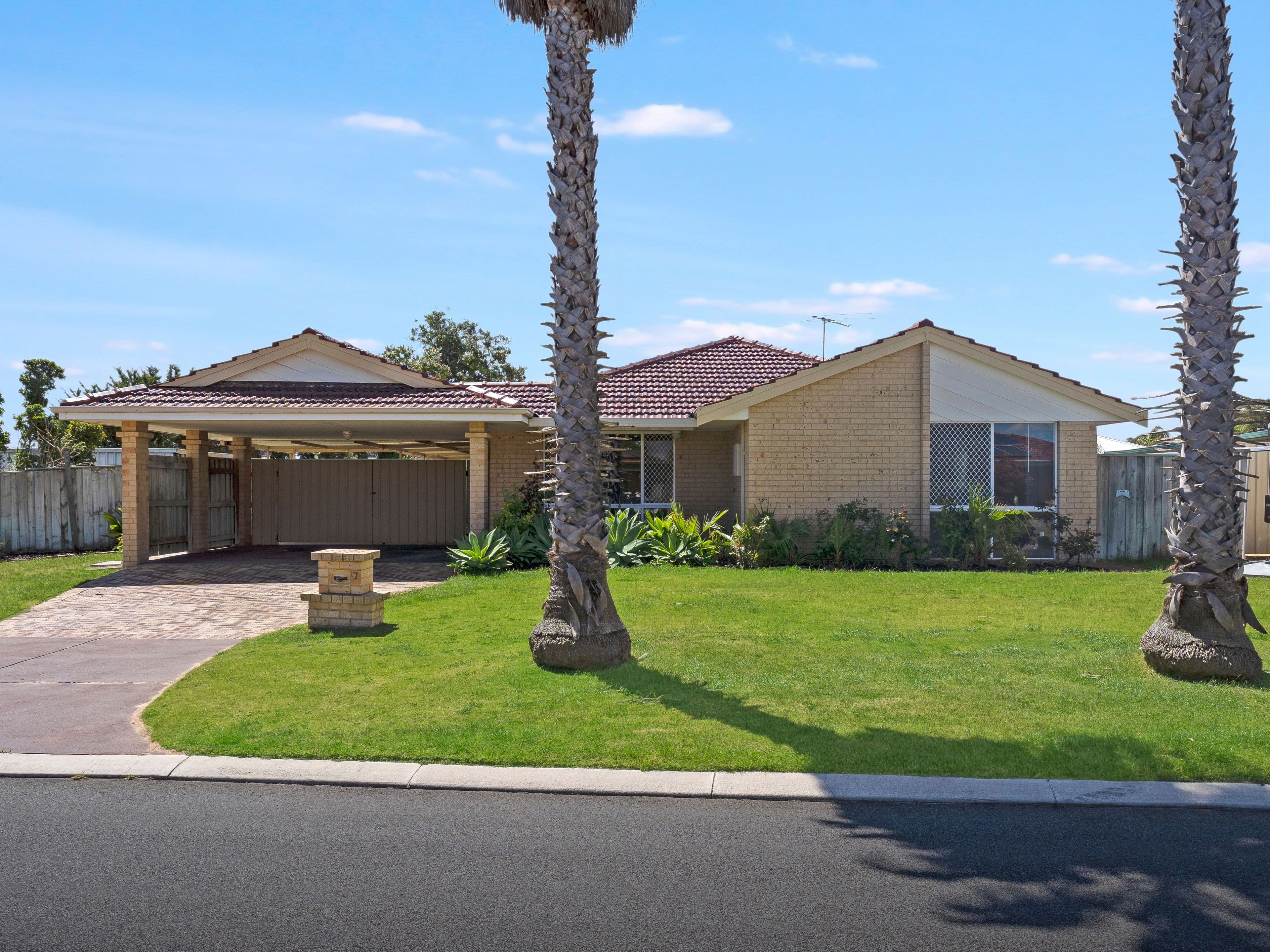 7 Jurien Close, Warnbro WA 6169, Warnbro - Image 1