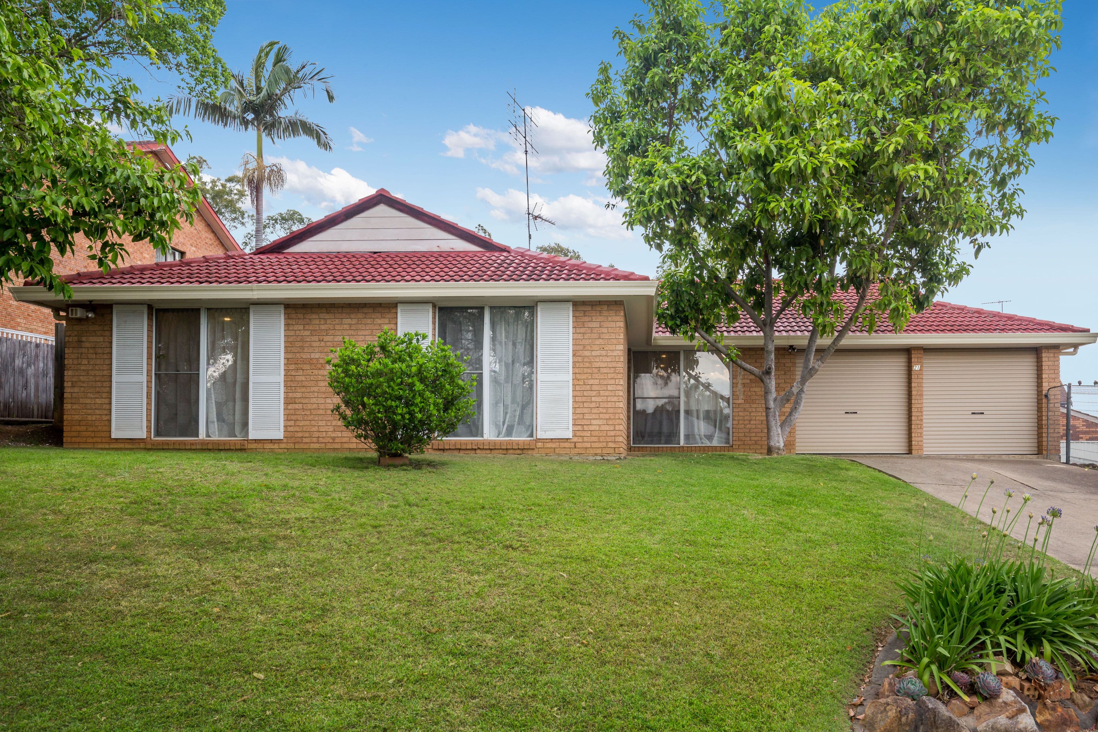 21 Parker Street, Kings Langley - Thumbnail 2