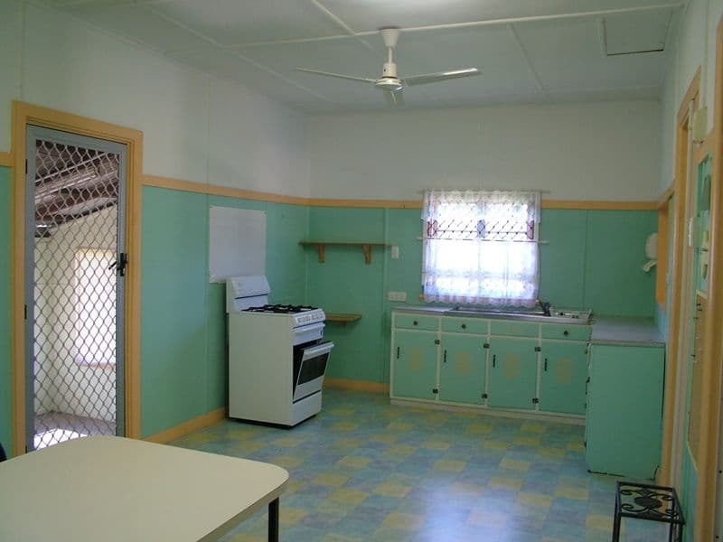 25 Fitzroy Street, CRANBROOK QLD 4814, Cranbrook - Thumbnail 2