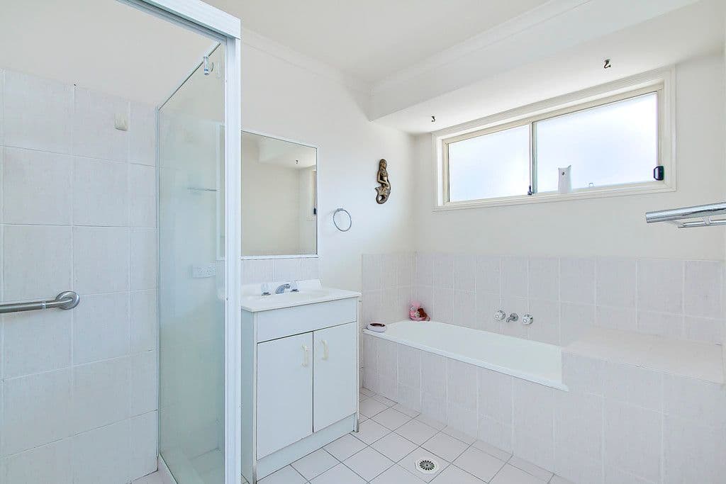 25 Parkside Circuit, ROBINA QLD 4226, Robina - Thumbnail 8