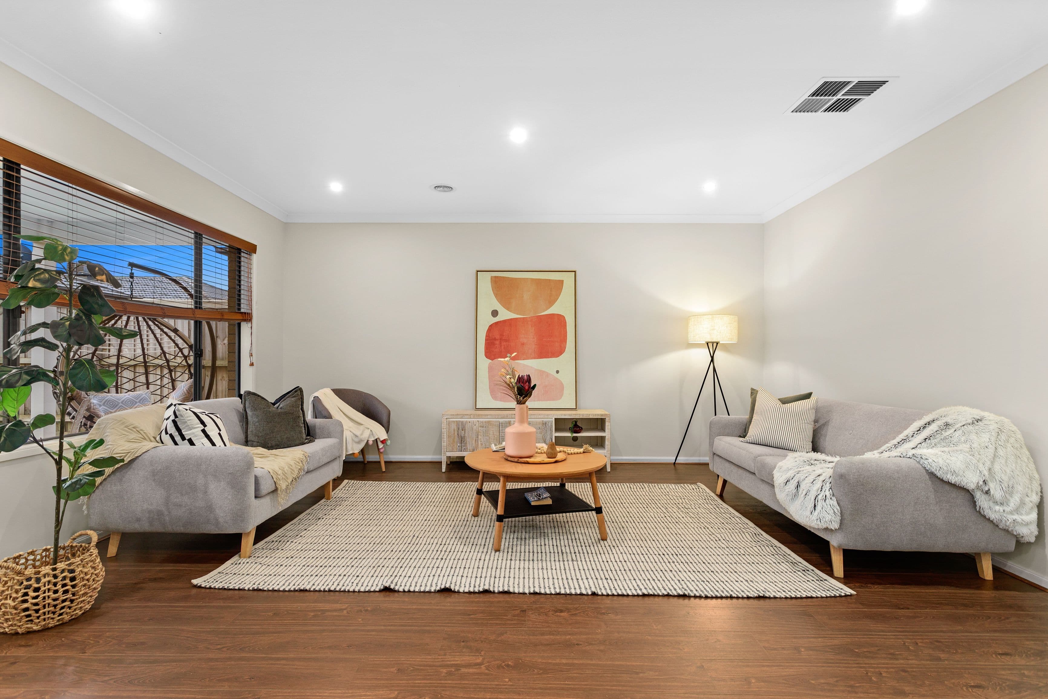 10 Burrell Way, Mernda VIC 3754, Mernda - Thumbnail 2