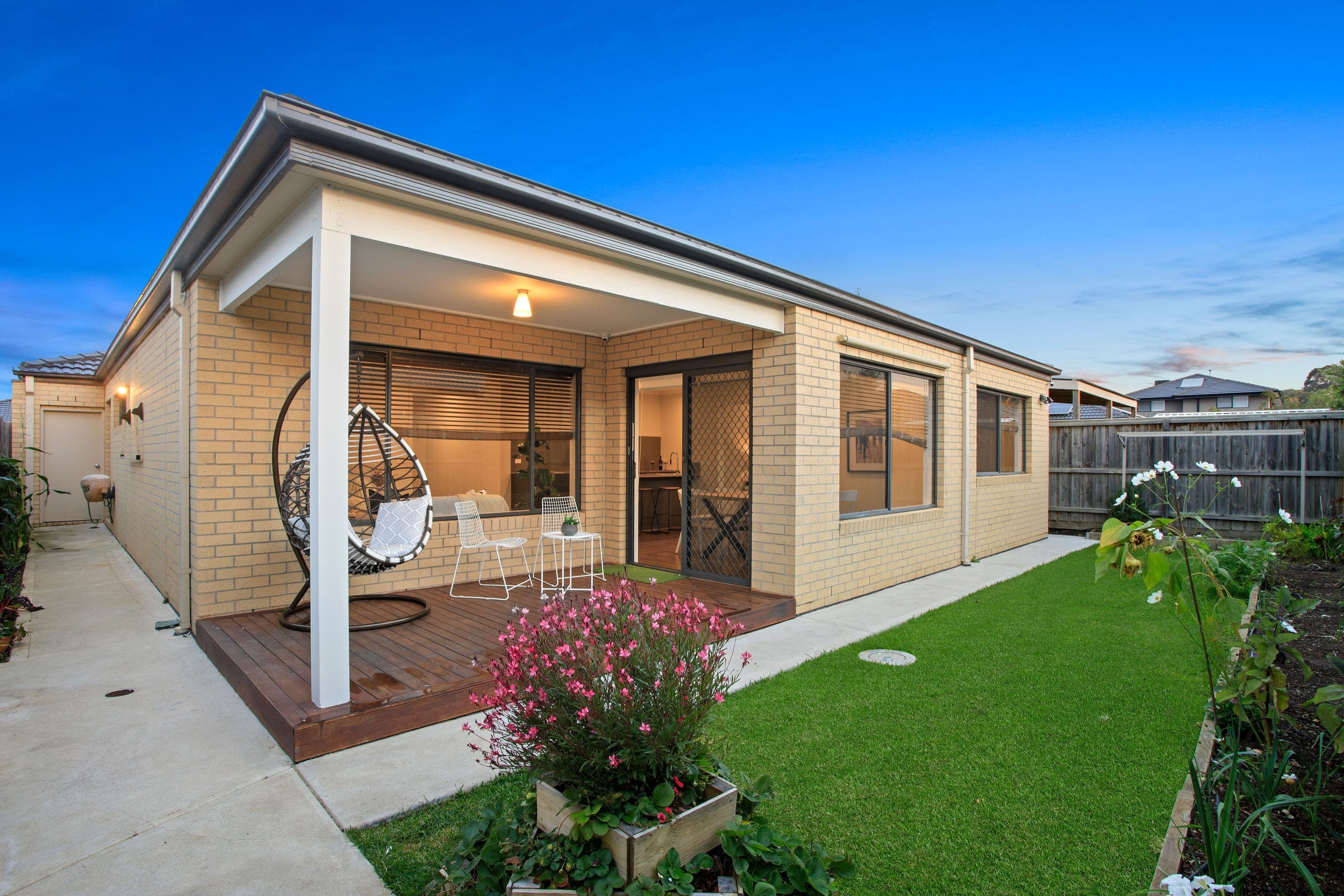 10 Burrell Way, Mernda VIC 3754, Mernda - Thumbnail 3