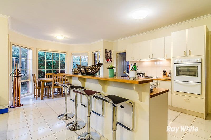 106 Courtenay Avenue, Cranbourne North VIC 3977, Cranbourne North - Thumbnail 5