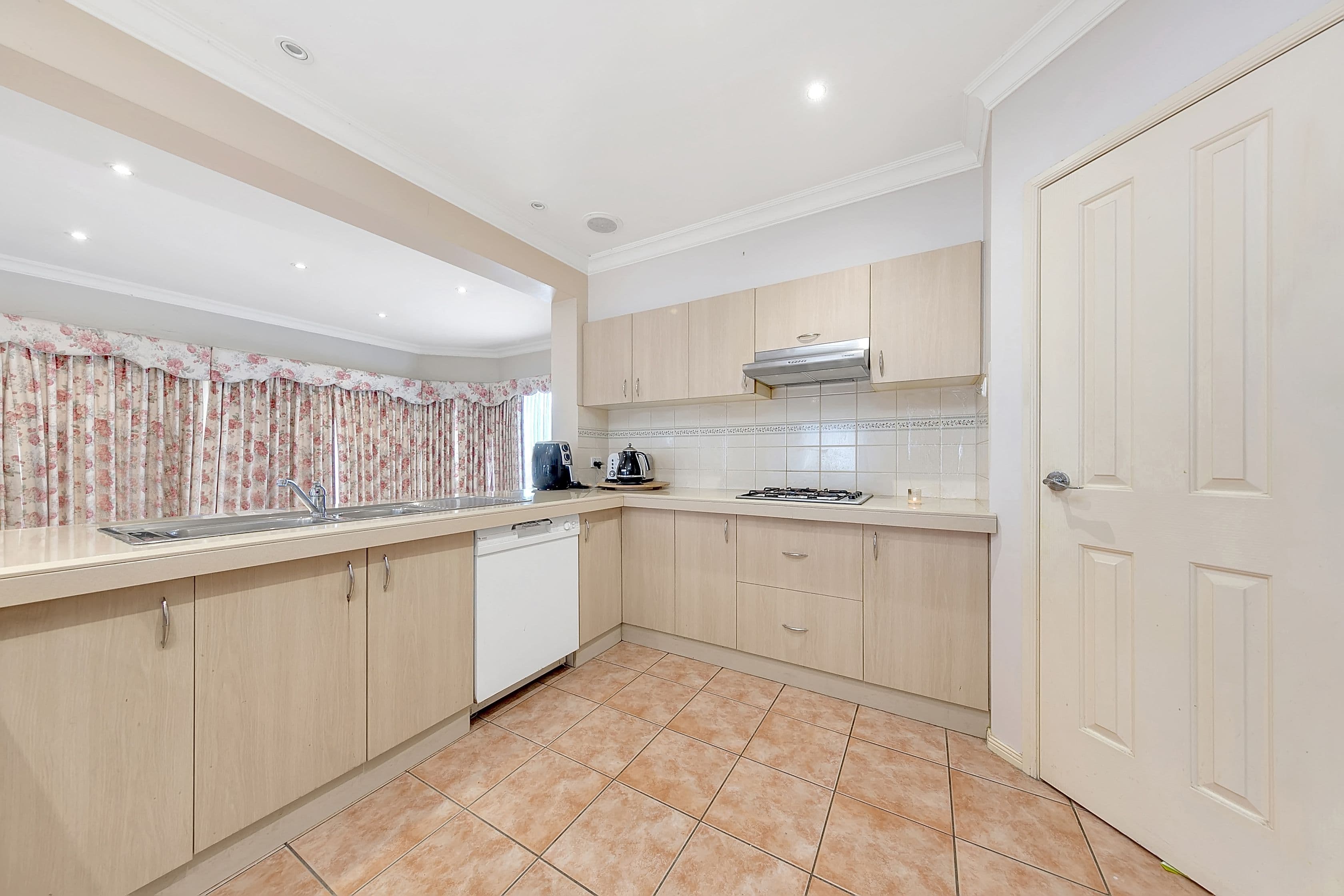 8 Bundy Place, Mill Park VIC 3082, Mill Park - Thumbnail 5