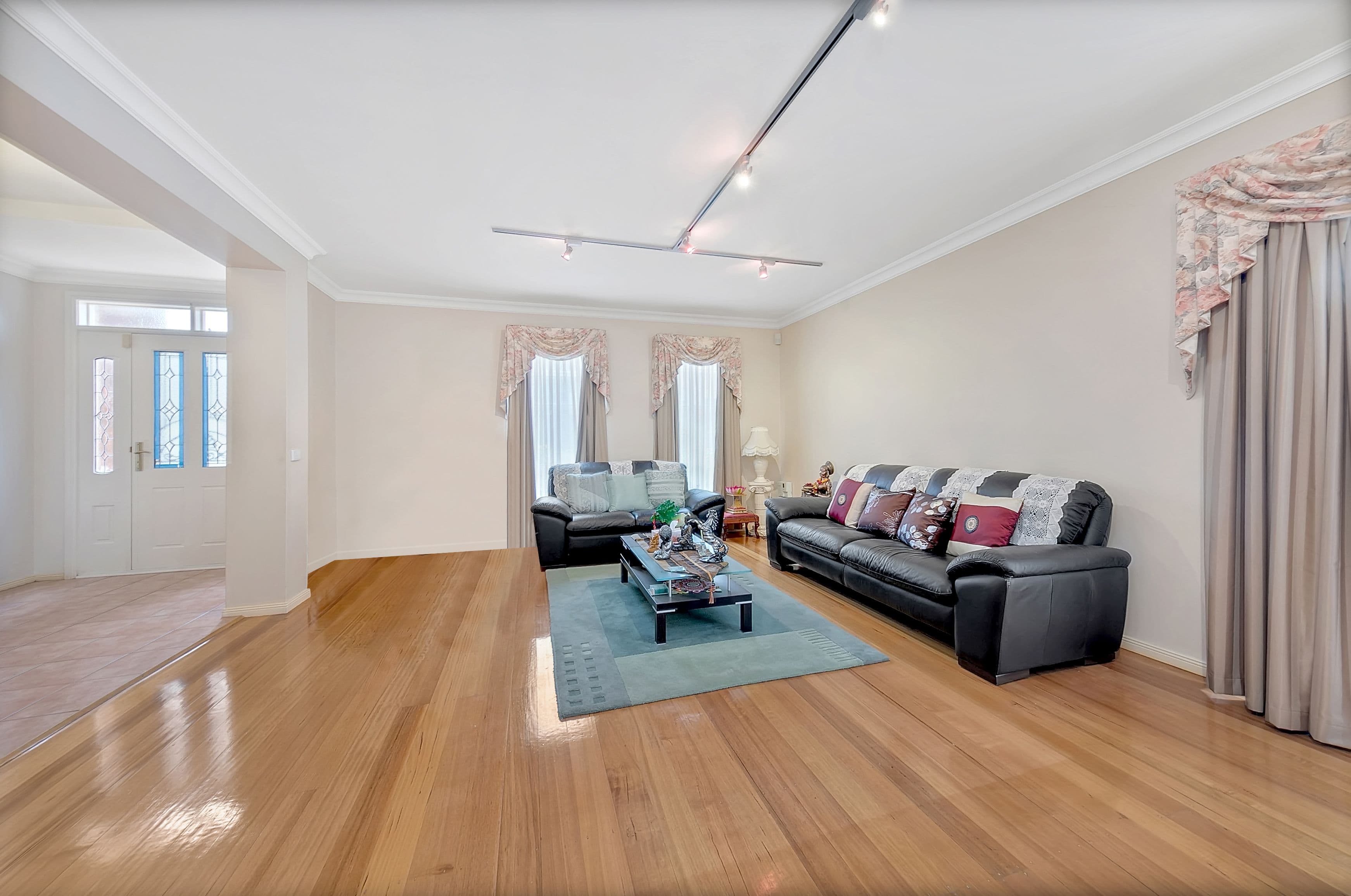 8 Bundy Place, Mill Park VIC 3082, Mill Park - Thumbnail 8