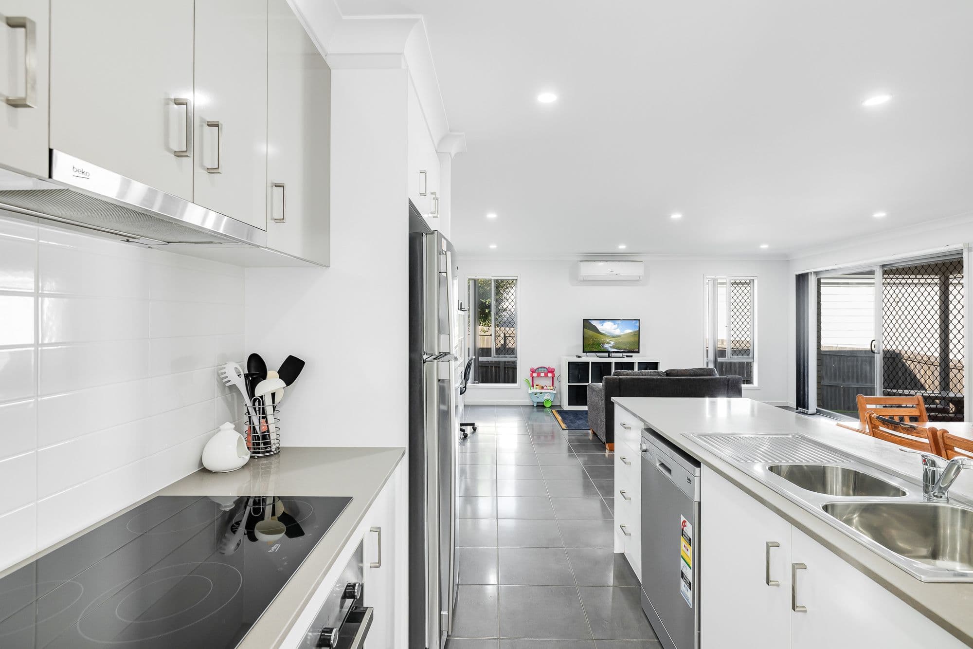 96 Sanctuary Drive, Cranley QLD 4350, Cranley - Thumbnail 3