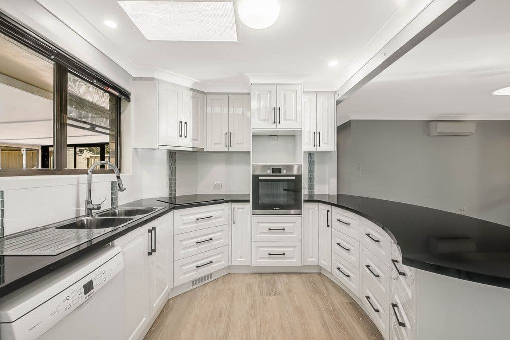 12 Westbrook Street, Newtown QLD 4350, Newtown - Thumbnail 4