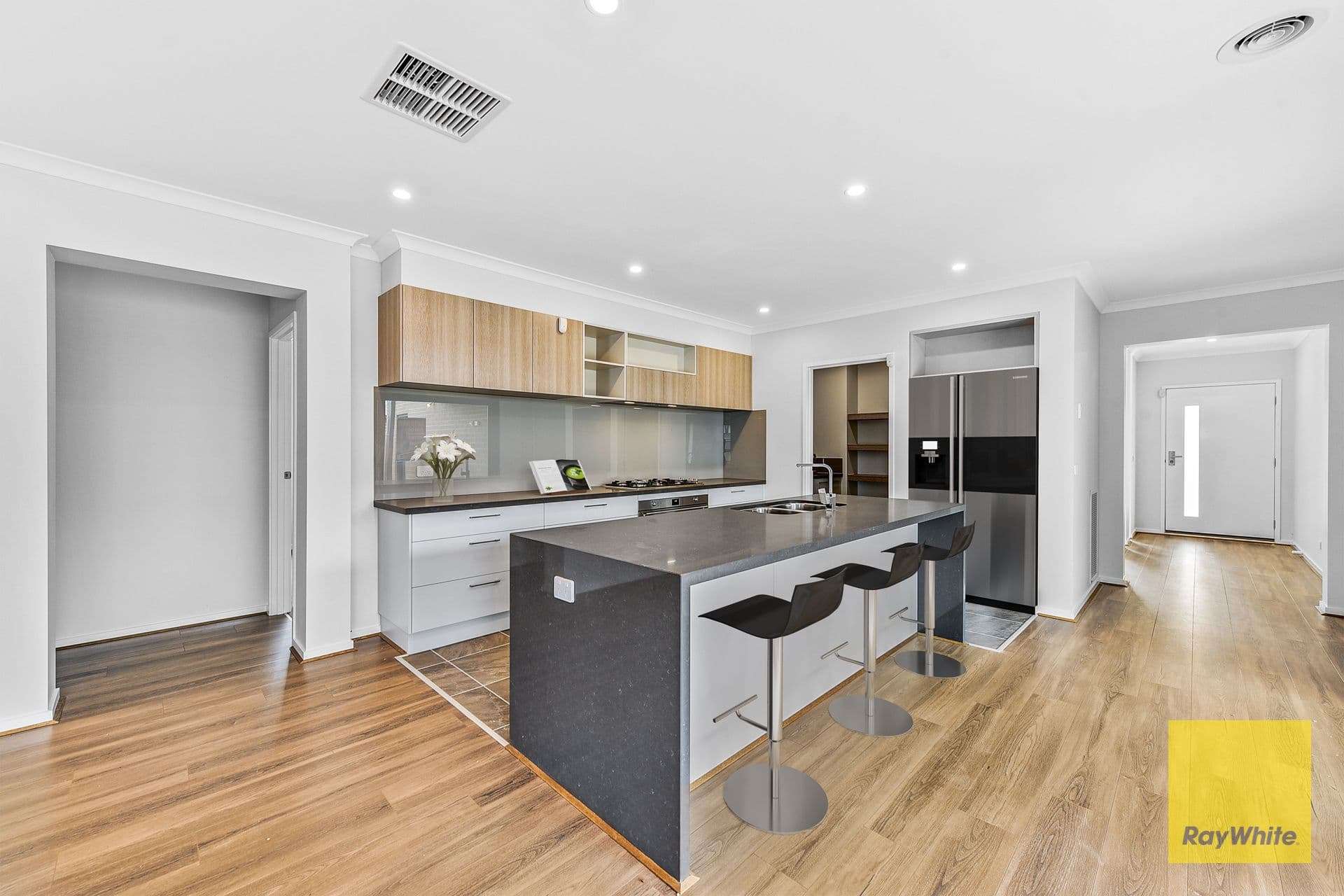4 Creekside Street, Clyde VIC 3978, Clyde - Thumbnail 3