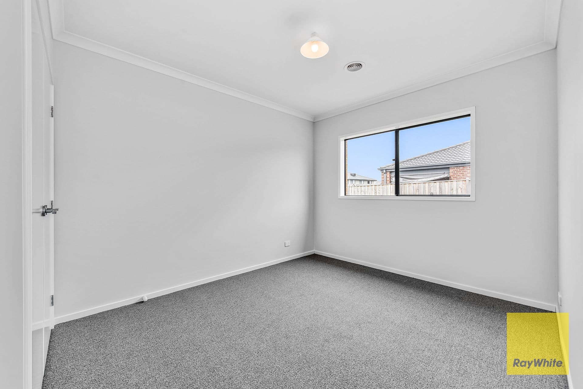 4 Creekside Street, Clyde VIC 3978, Clyde - Thumbnail 8