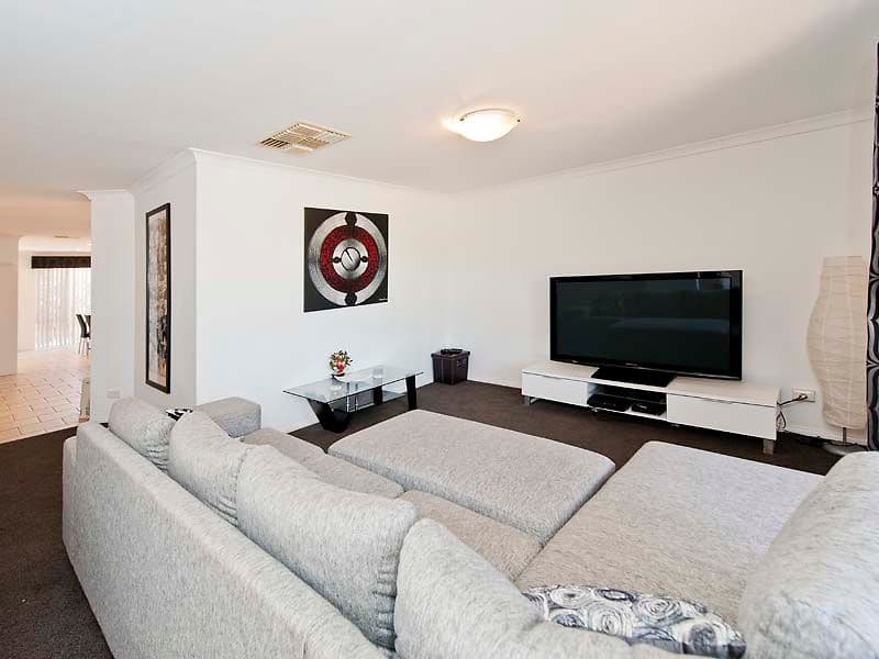 29 Lucinda Court, HUNTINGDALE WA 6110, Huntingdale - Thumbnail 3