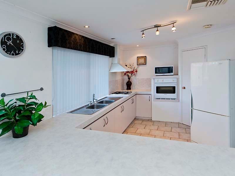 29 Lucinda Court, HUNTINGDALE WA 6110, Huntingdale - Thumbnail 4