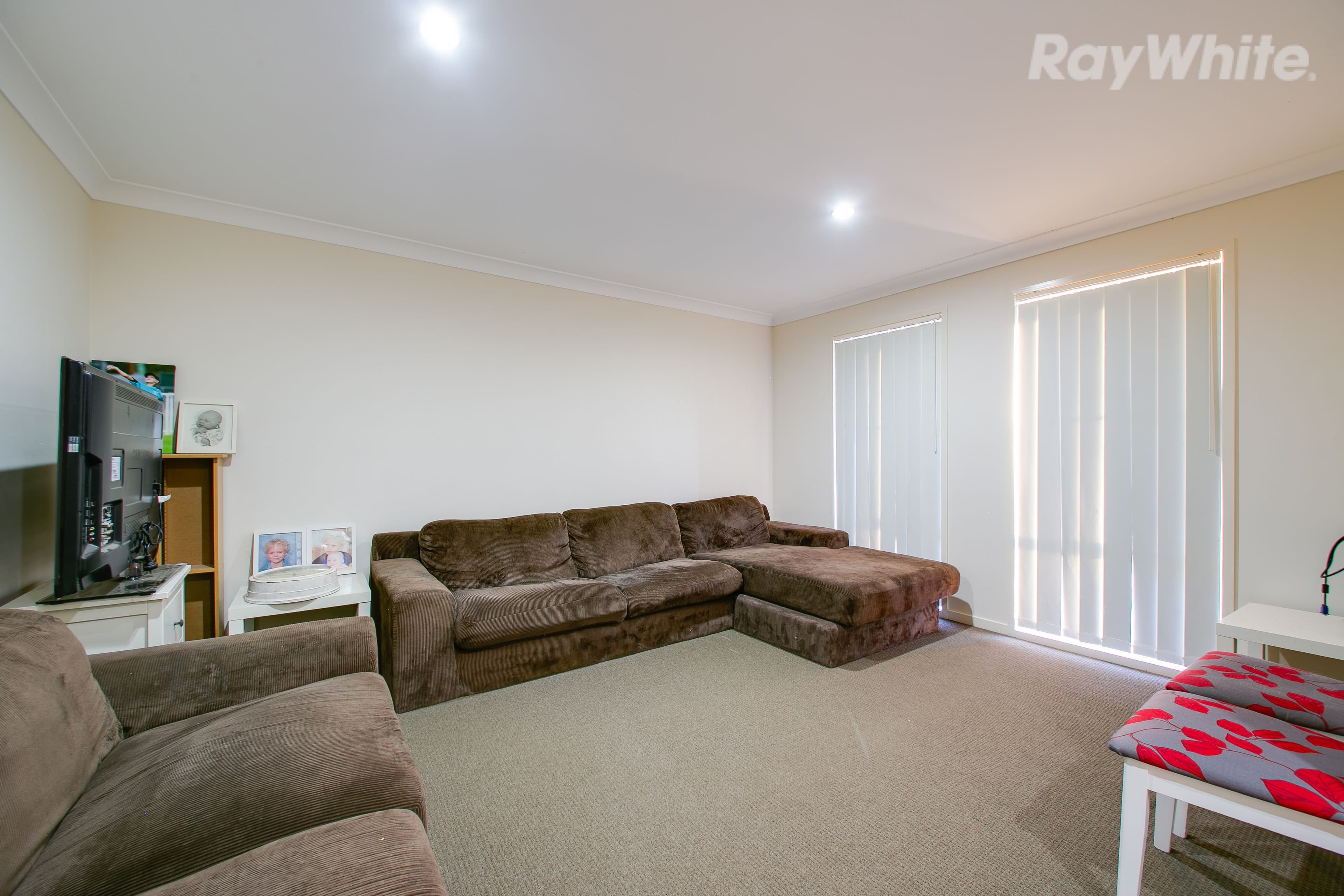 10 Piddington Street, Redbank Plains QLD 4301, Redbank Plains - Thumbnail 6