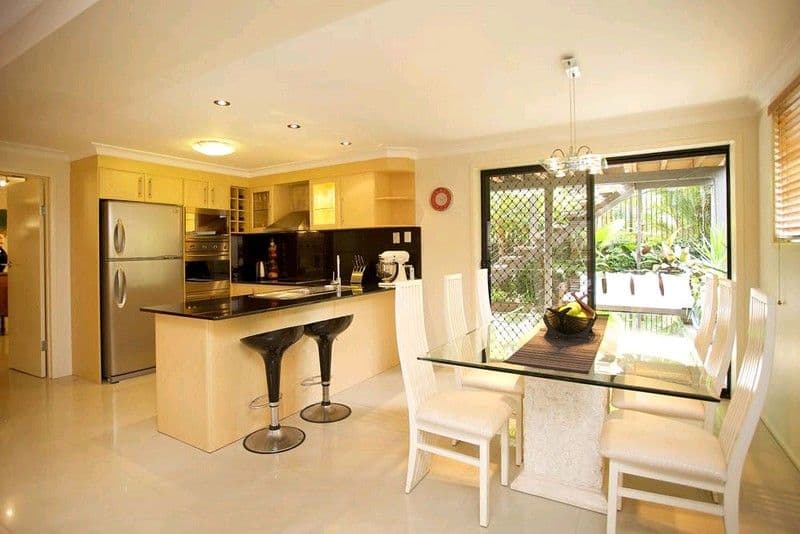 18 Fulton Street, WISHART QLD 4122, Wishart - Thumbnail 3