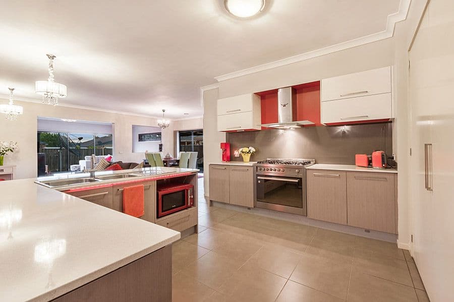 199 Central Park Avenue, Craigieburn VIC 3064, Craigieburn - Thumbnail 2