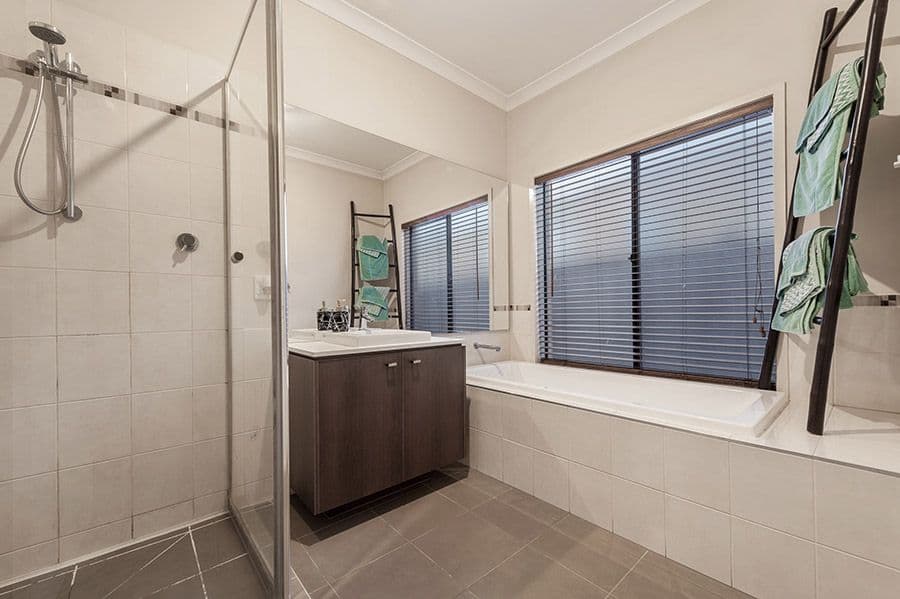 199 Central Park Avenue, Craigieburn VIC 3064, Craigieburn - Thumbnail 8