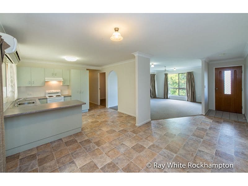 2 Brigalow Avenue, NORMAN GARDENS QLD 4701, Norman Gardens - Thumbnail 2