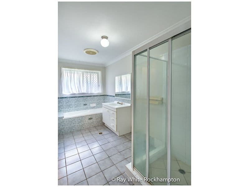 2 Brigalow Avenue, NORMAN GARDENS QLD 4701, Norman Gardens - Thumbnail 7