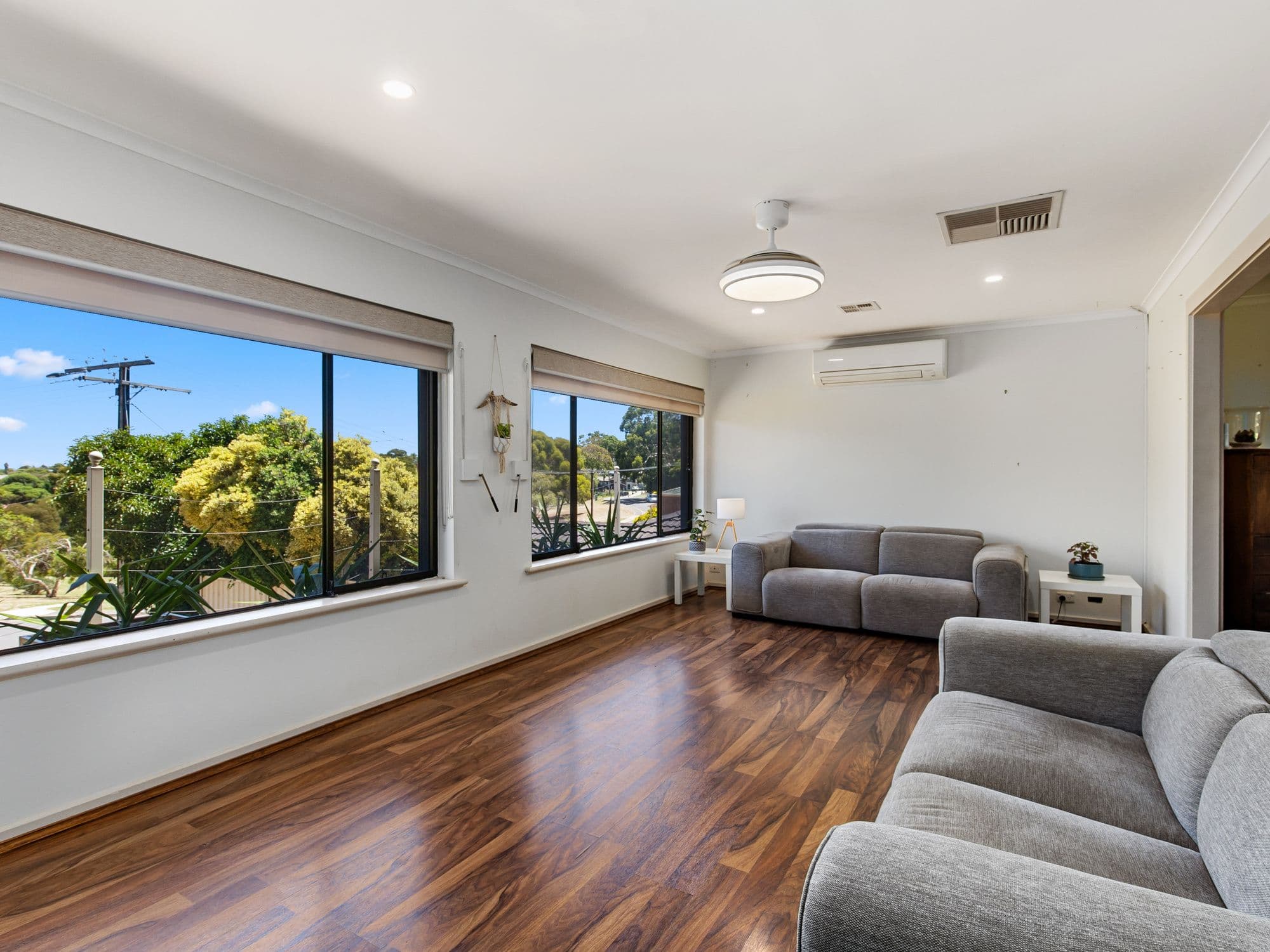 9 Robbie Drive, Reynella East SA 5161, Reynella East - Thumbnail 3