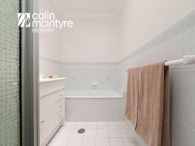 30 William Hudson Crescent, MONASH ACT 2904, Monash - Thumbnail 7