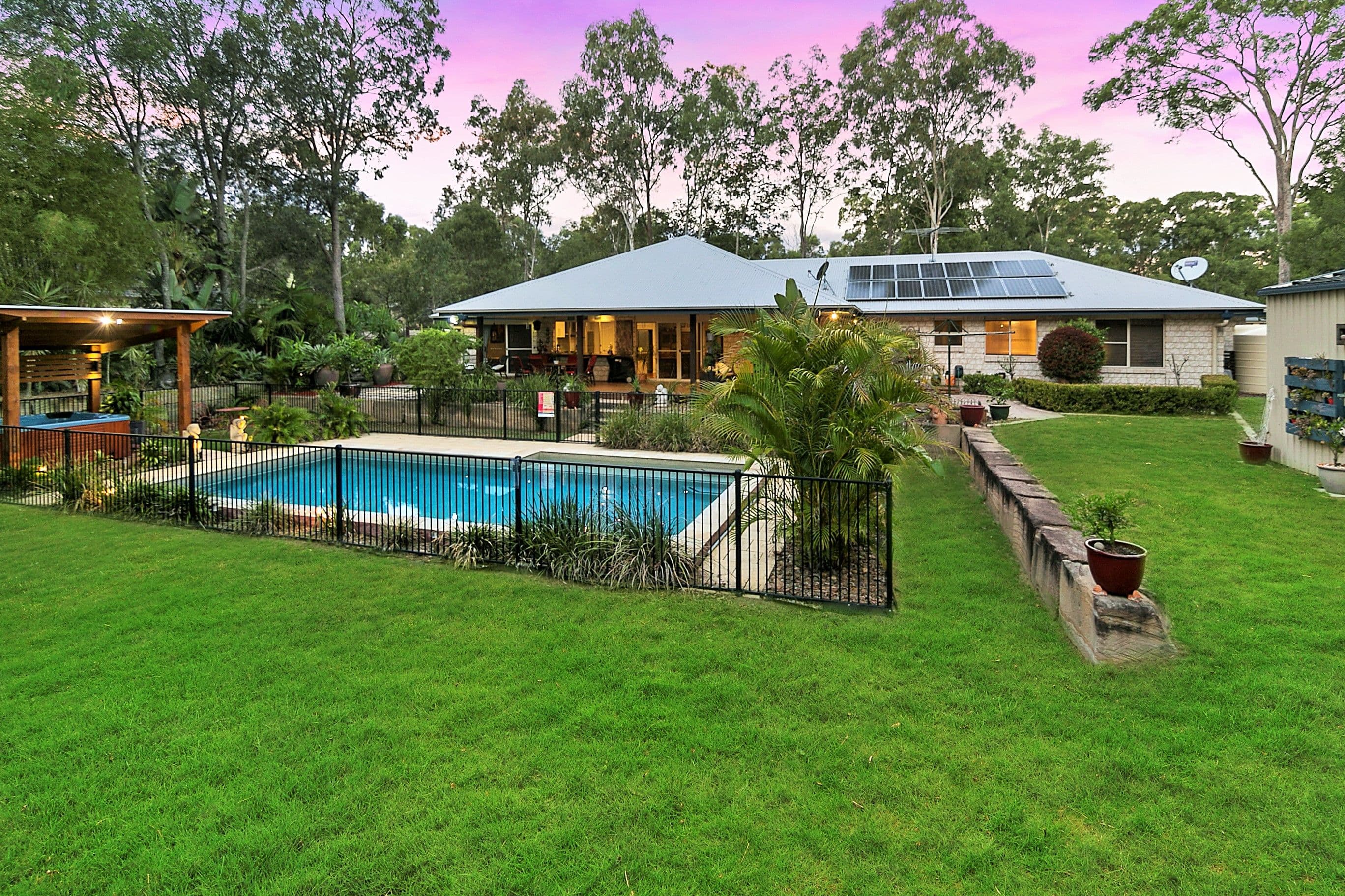 21 Cabernet Crescent, Pine Mountain QLD 4306, Pine Mountain - Thumbnail 2