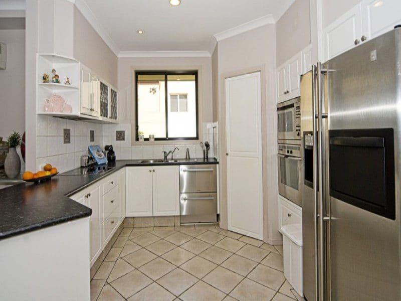 23 Hazel Court, ARUNDEL QLD 4214, Arundel - Thumbnail 7