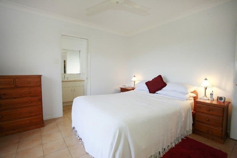17 San Antonio Court, MOUNT LOUISA QLD 4814, Mount Louisa - Thumbnail 4